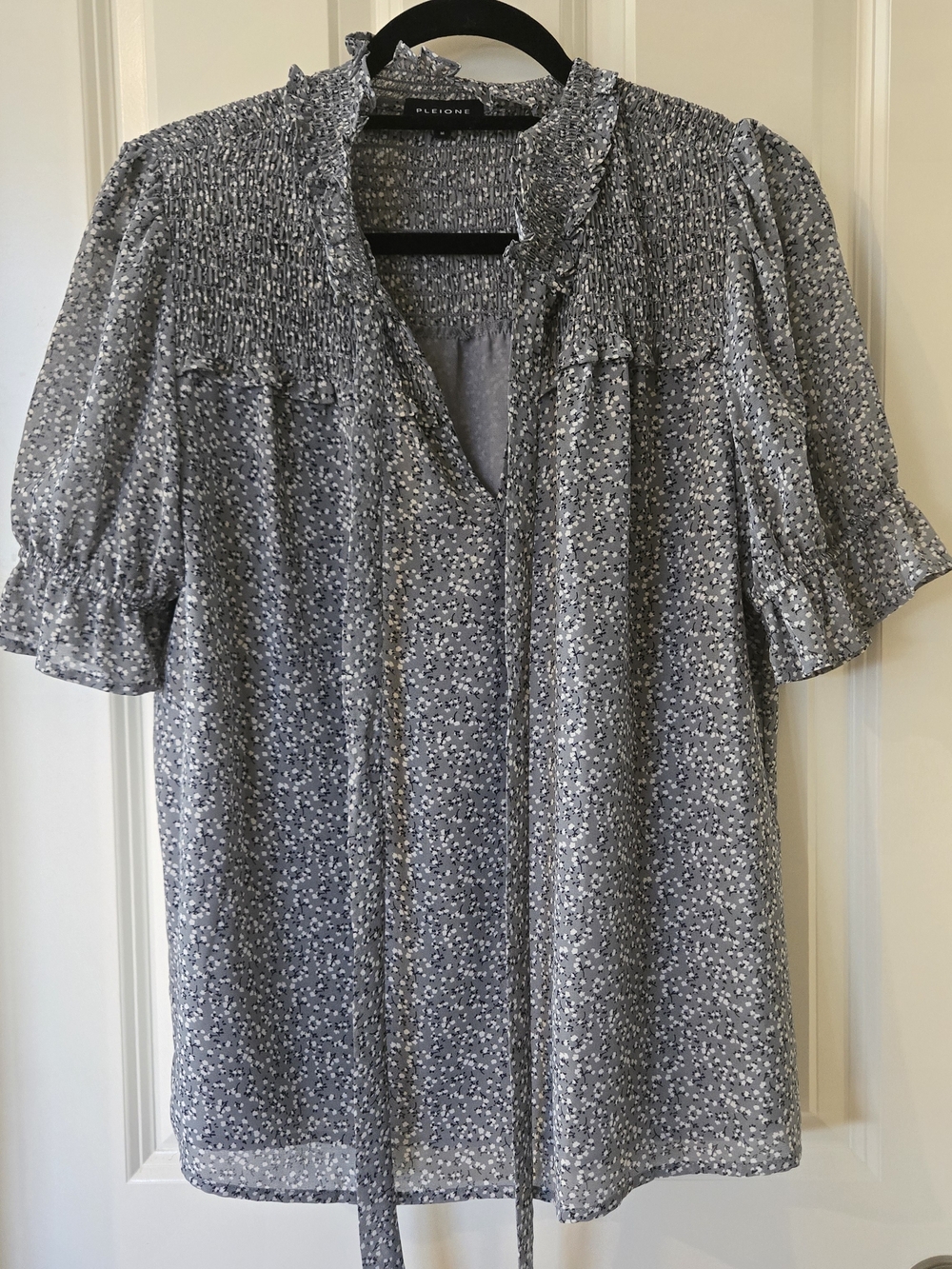Pleione Gray Floral Smocked Short Sleeve Blouse